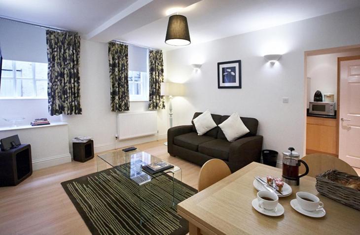Luxury Apartment In The Heart Of Бат Экстерьер фото